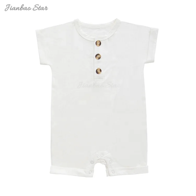 Soft bamboo pajamas for infant boys, ideal for B2B wholesale retailers seeking eco-friendly, high-quality baby clothing solutions.