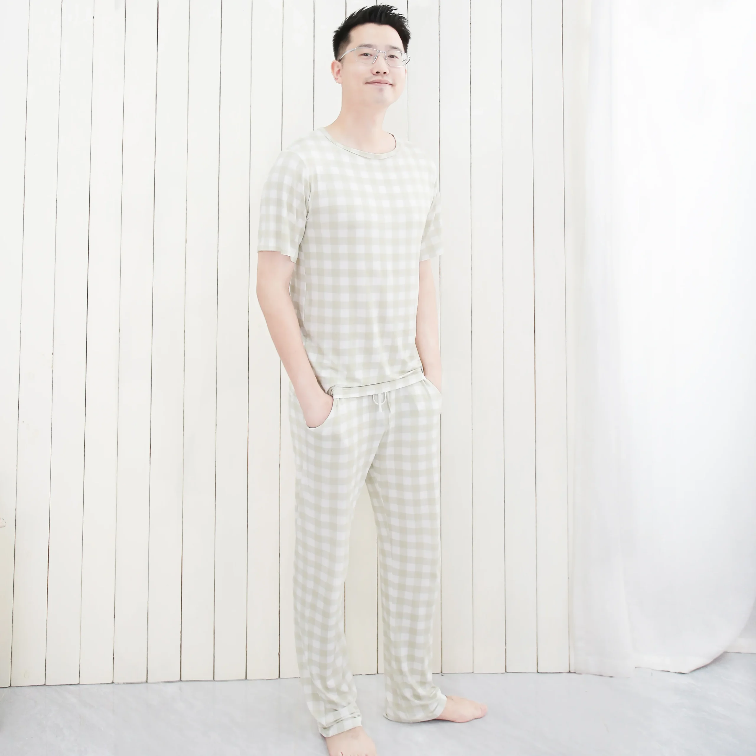 New Arrive 95% Bamboo Viscose Popular Style Night Dress with Buttons for Home Use Breathable Men's Sleepwear Set