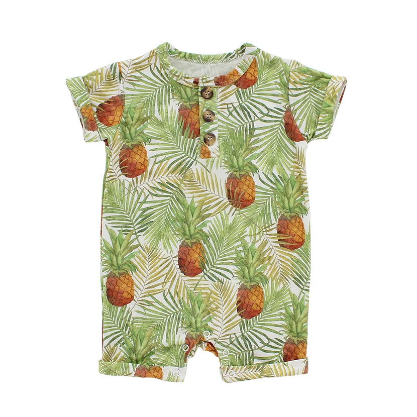 Soft bamboo pajamas displayed for B2B wholesale, showcasing sustainable, breathable fabric ideal for eco-conscious retailers and bulk buyers.