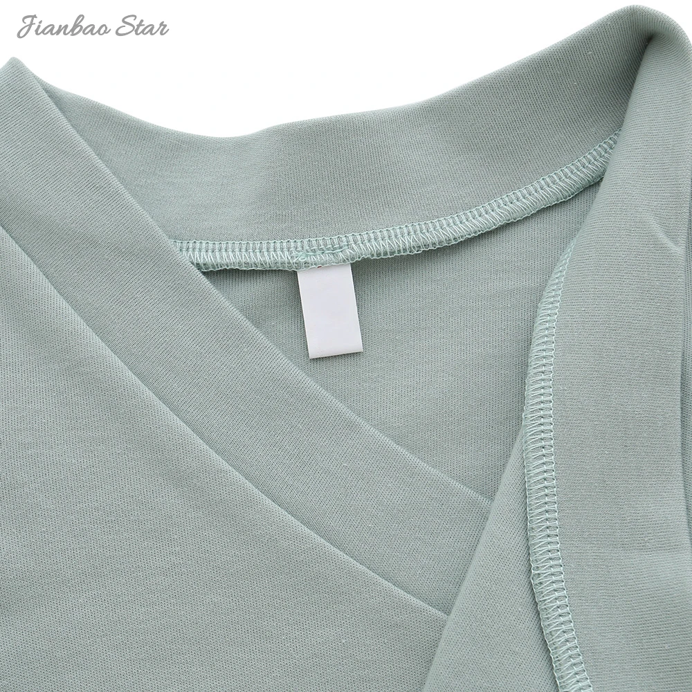 Western bamboo pajamas displayed for B2B wholesale buyers, showcasing sustainable, soft fabric ideal for eco-friendly retail collections.