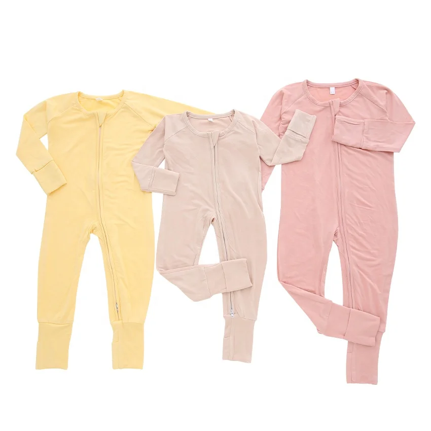 Bamboo Winnie the Pooh sleepers: sustainable, cozy, and perfect for B2B wholesale. Ideal for eco-conscious retailers seeking quality children's apparel.