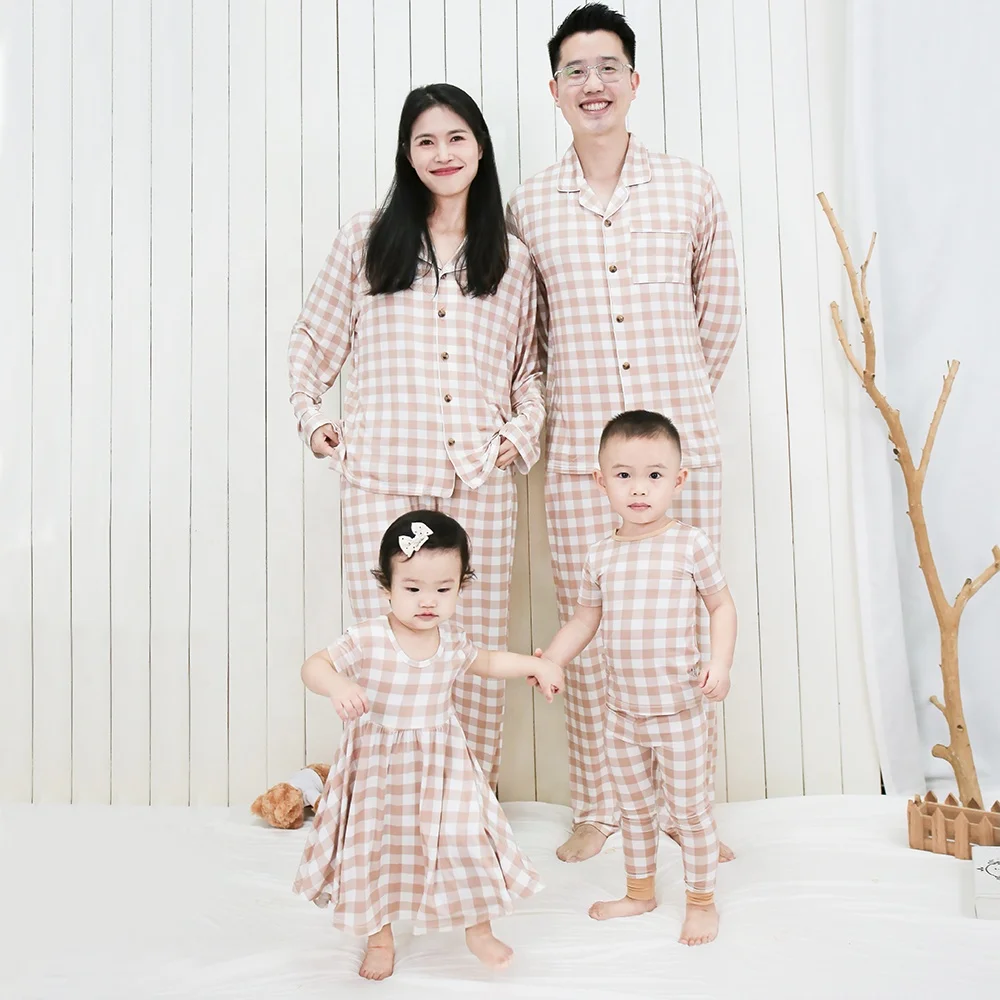 Comfortable and stylish pajama set for B2B wholesale buyers, perfect for retail stores and online boutiques seeking quality sleepwear.